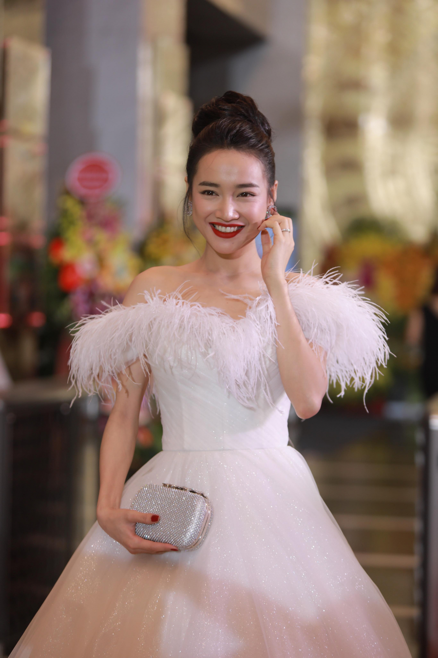 Nhã Phương rạng rỡ tại sự kiện.