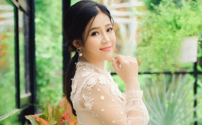 Cao Vy vừa bị gỡ bỏ hình ảnh trên sóng truyền hình. Cụ thể, nhà sản xuất chương trình Vì yêu mà đến đã gỡ bỏ tập phát sóng của Cao Vy và MC Quang Bảo - một trong những tập gây sốt nhất chương trình này. Bản thân Cao Vy sau khi phủ nhận tin đồn là Shbet888 phiên bản mới nhất bán dâm cũng khóa facebook cá nhân. (vtc.vn)
