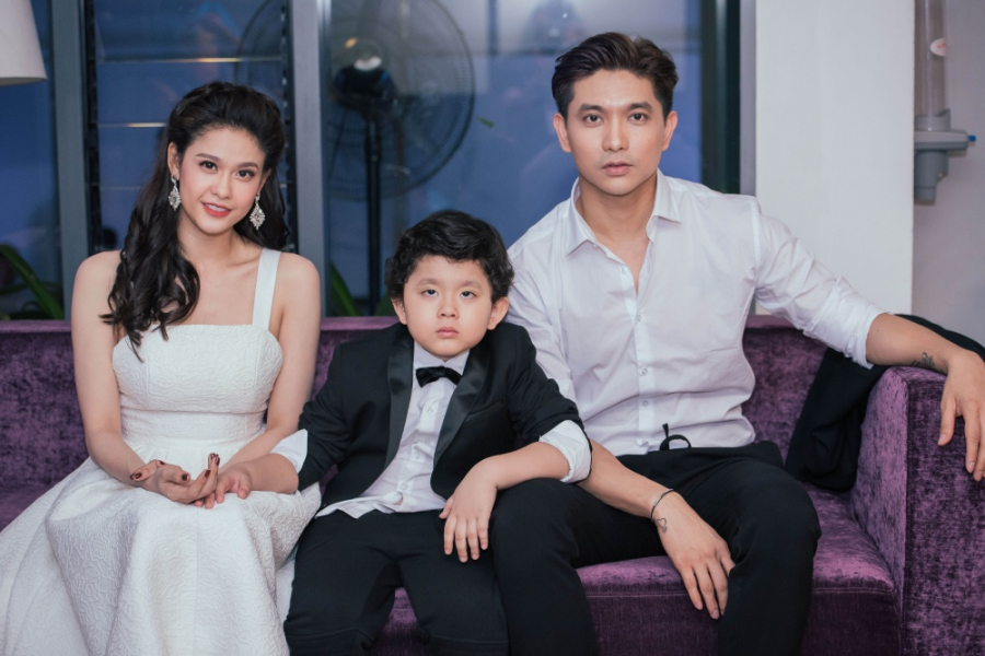 Dù đã ly hôn nhưng cả 2 vẫn chấp nhận sống chung nhà vì con.
