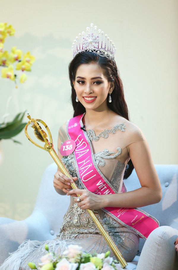 hoa-hau-tran-tieu-vy-1537153703766715726637