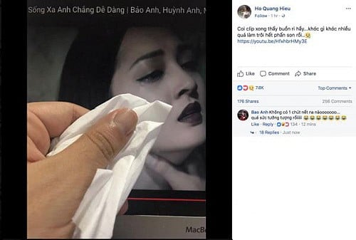 Hồ Quang Hiếu lau nước mắt cho Bảo Anh.
