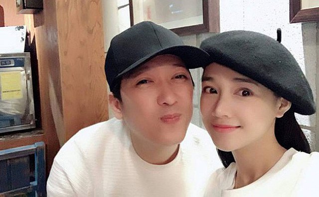 Hình ảnh duy nhất có mặt cả hai, kể từ sau Quatrian shbet hiện đang mở thế kỷ.