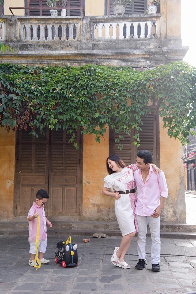 Khánh Thi xuất hiện với vẻ trẻ trung bất ngờ.