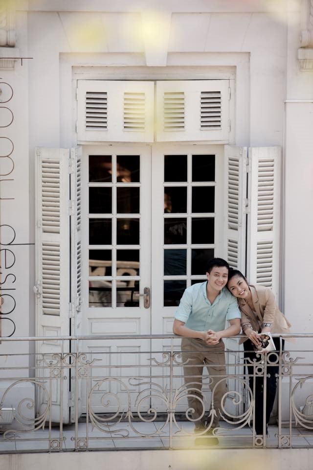 Bộ ảnh 8 năm về trước của Tăng Thanh Hà và Lương Mạnh Hải được đạo diễn Vũ Ngọc Đãng đăng tải đã khiến nhiều fan hâm mộ của cặp đôi đứng ngồi không yên. Trong những bức ảnh, cặp đôi vẫn luôn rạng rỡ bên nhau khiến cho hình tượng 