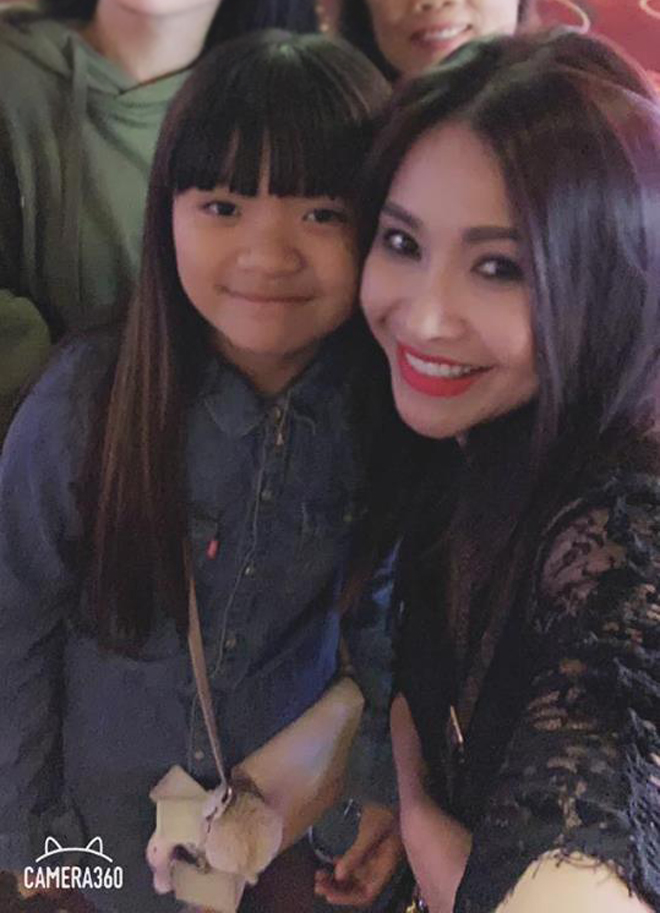 Đan Kim và con gái.