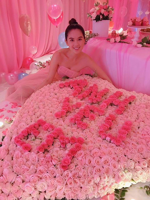 Ngọc Trinh từng tiết lộ cảm thấy hạnh phúc với tình yêu mới của mình.