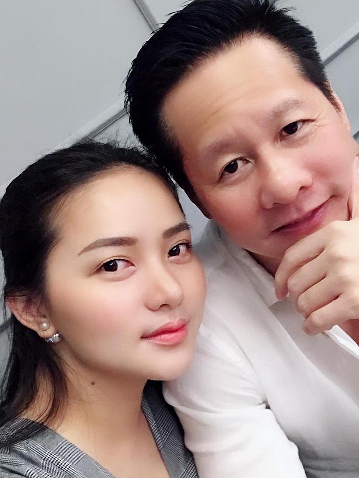 Khoảnh khắc ngọt ngào bên người chồng đại gia được Như Thảo chia sẻ.