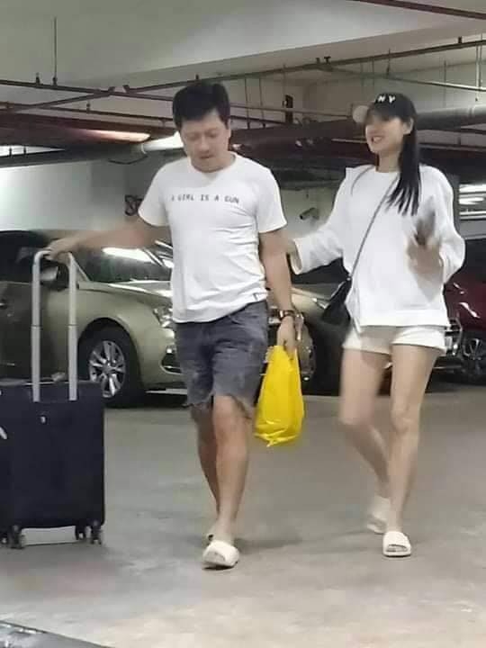 Xuất hiện bên Trường Giang, Nhã Phương để lộ vòng 2 ngày càng lớn lên trông thấy.