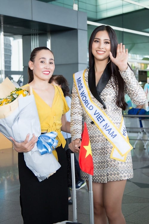 Hoa hậu Trần Tiểu Vy lên đường sang Trung Quốc, chính thức chinh chiến tại cuộc thi vào hôm 9/11.