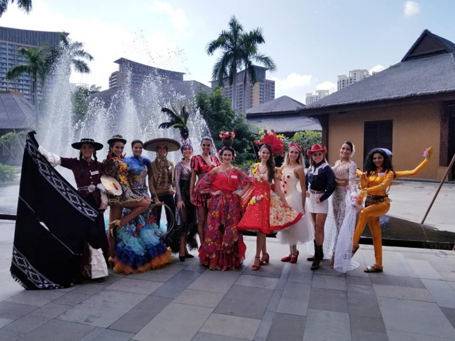 Một số đại diện đến từ Venezuela, Argentina, Bolivia, Brazil, Canada, Guyana, Mexico, Panama, Paraguay, United States, Chile và Mexico trong phần thi Dances of the World.