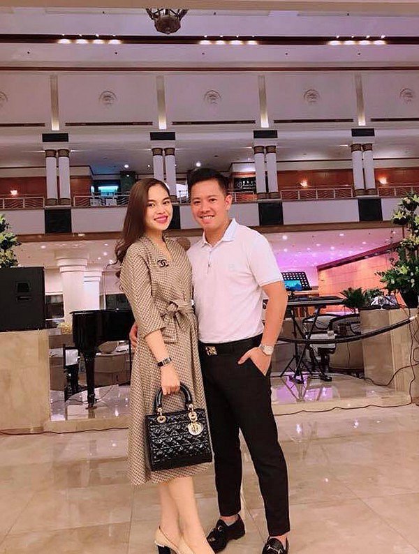 Giang Hồng Ngọc và bạn trai doanh nhân.