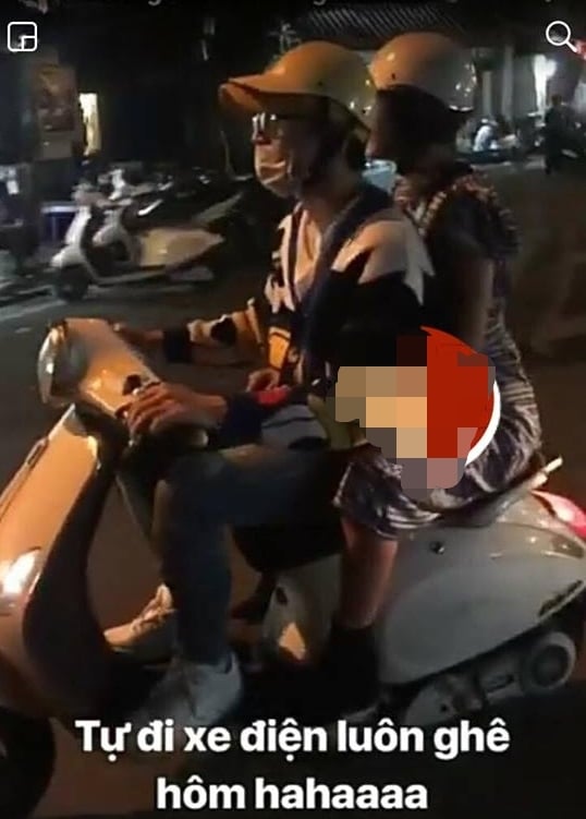 Hình ảnh được cho là Karik và Đàm Phương Linh đi chơi tối với nhau.