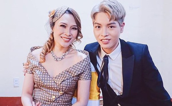 Ca sĩ Mỹ Tâm và học trò Đức Phúc.
