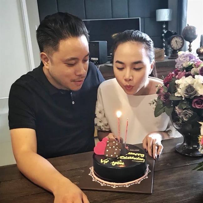 Hơn 2 năm về chung nhà nhưng cặp đôi luôn dành cho nhau tình cảm ngọt ngào như lúc ban đầu.