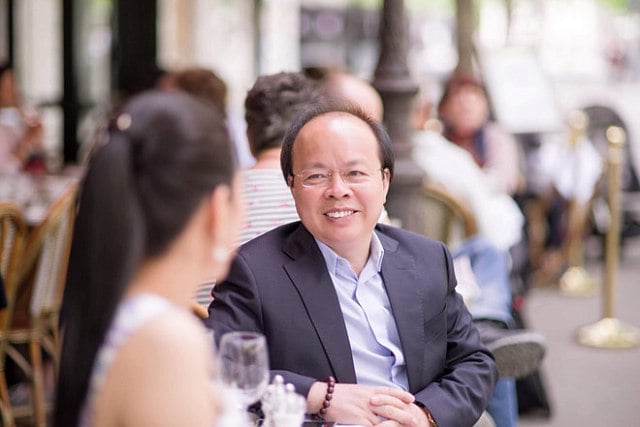  Đinh Hiền Anh và ông xã Huỳnh Quang Hải.