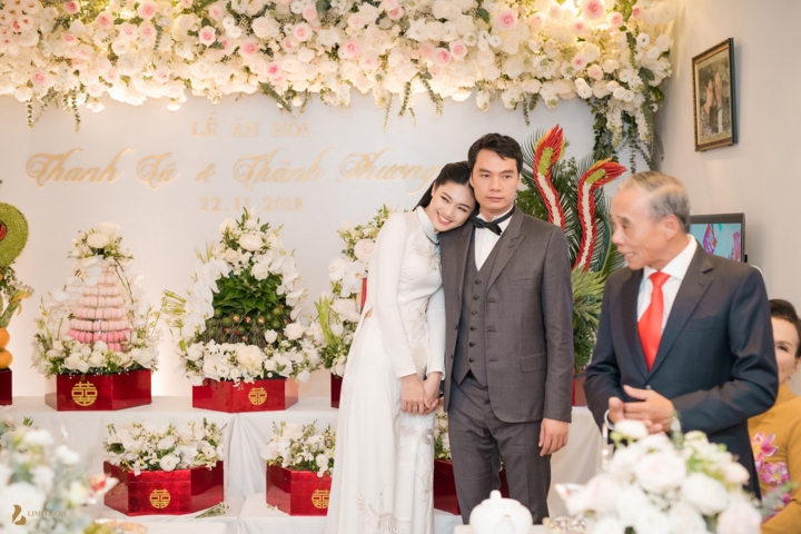 Anh xuất thân trong một Shbet111 slot, casino, thể thao, xổ số không mấy khá giả ở Hà Nội. Tuy nhiên, sau nhiều năm vật lộn và cố gắng, anh đã xây dựng cho mình một thương hiệu lớn và trở thành một trong những gương mặt đình đám trong giới doanh nhân.