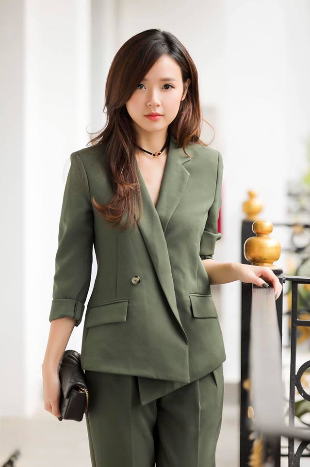 Cô cũng có nhiều bước tiến trong công việc hiện tại của mình.
