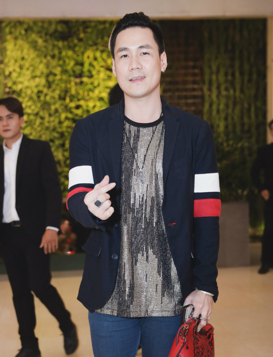 Ca sĩ Khánh Phương.