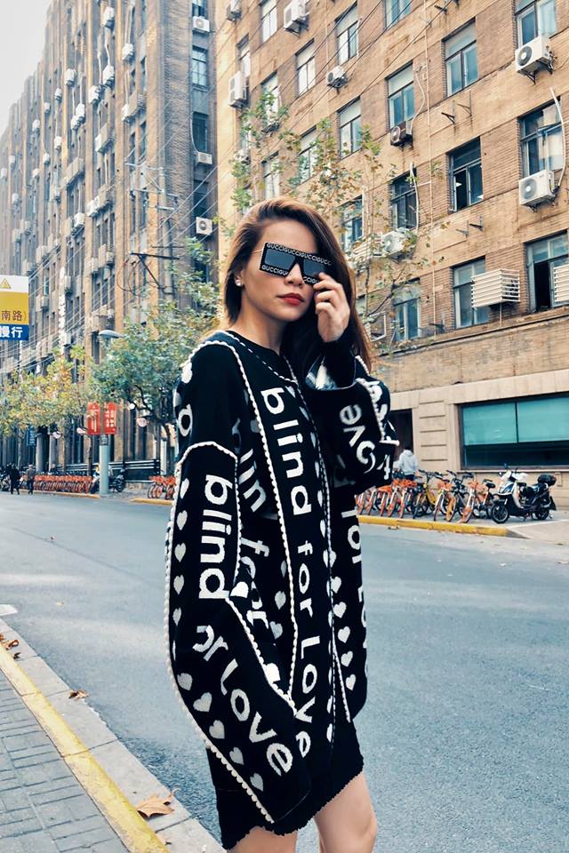 Hình ảnh đẹp hút hồn của Hà Hồ chia sẻ trên trang cá nhân.