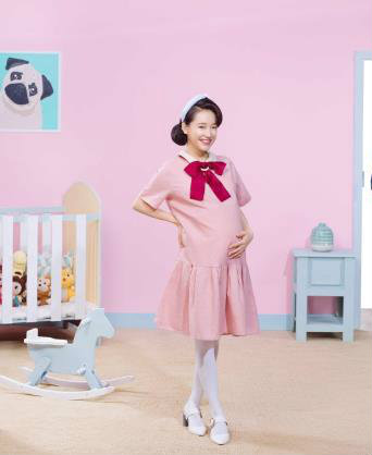 Nhã Phương vẫn xinh đẹp rạng rỡ dù đang mang bầu.