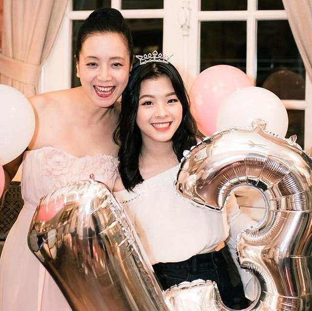 Con gái NSƯT xinh xắn, mang nhiều nét đẹp giống mẹ.