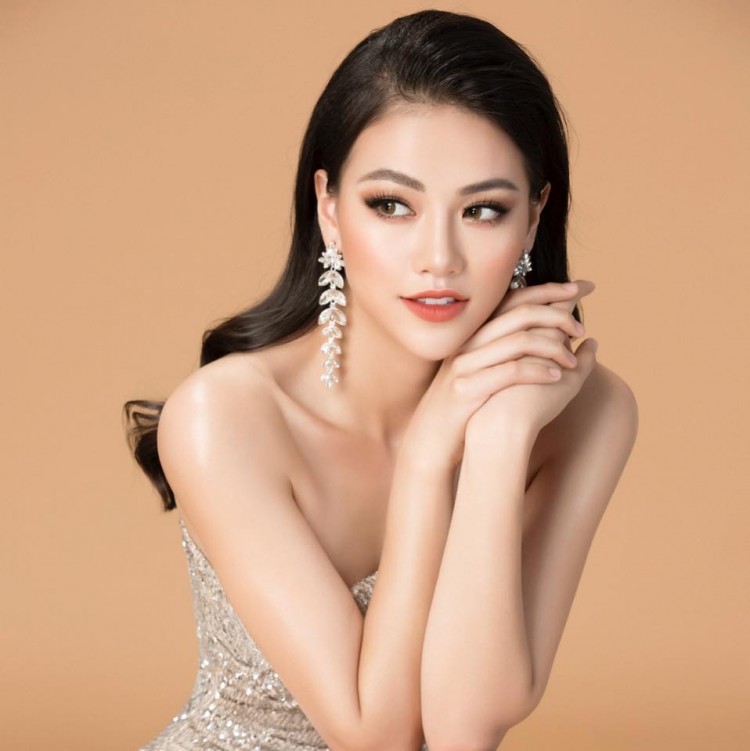 Phương Khánh bất ngờ bị ê-kíp cũ tố 