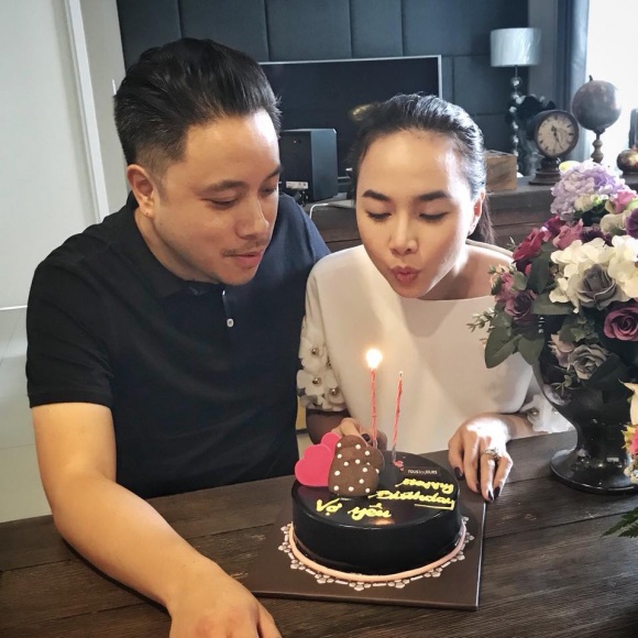 Những khoảnh khắc hạnh phúc của hai vợ chồng.