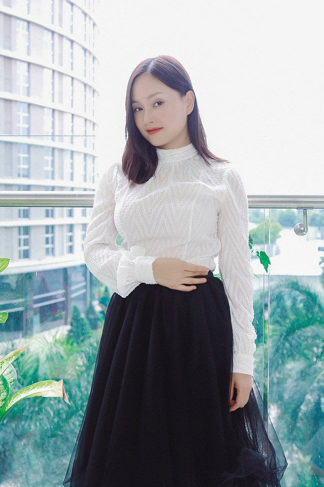 lan-phuong-buc-xuc-dap-tra-chi-trich-chua-cuoi-da-sinh-con-cho-c-79af53