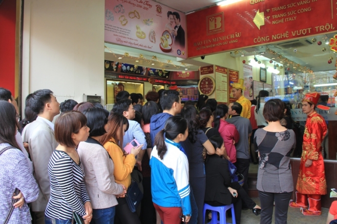 luu y khi mua vang ngay v
