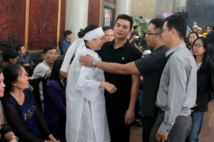 tien-biet-3-phi-cong-5-sharoncuneta.com