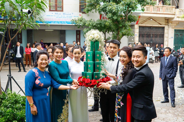 mai-ngoc-len-xe-hoa-21-sharoncuneta.com