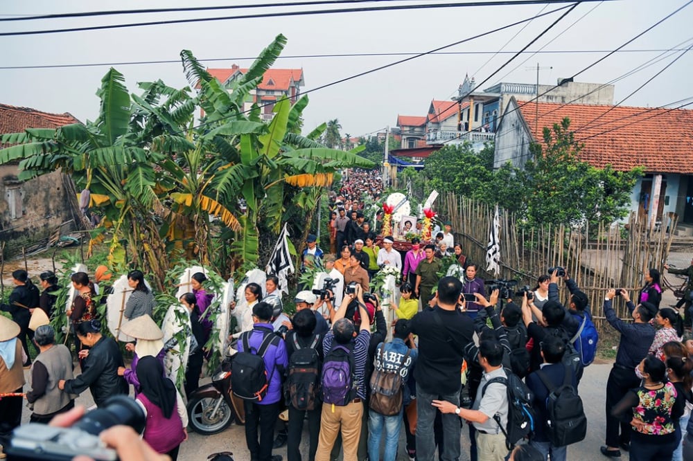 be-nguoi-viet-bi-giet-o-nhat-33