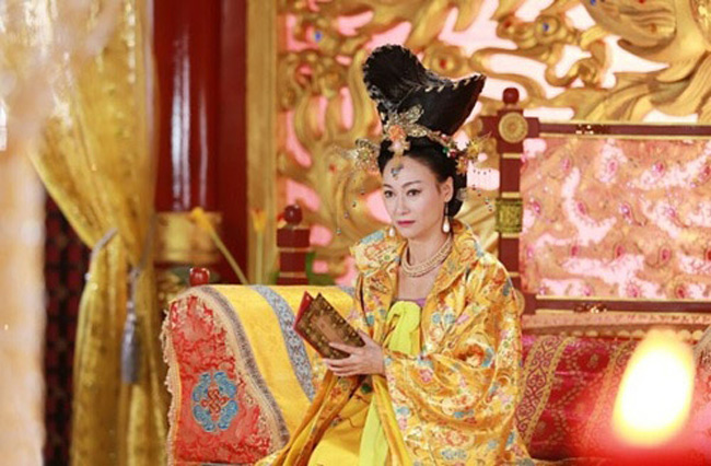 nguoi-phu-nu-doc-ac-giet-mot-cach-man-ro-nhung-nguoi-duoc-chong-sung-ai-650-1497425089-width650height426