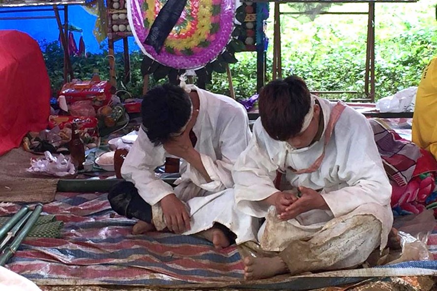 sat-lo-o-hoa-binh-1