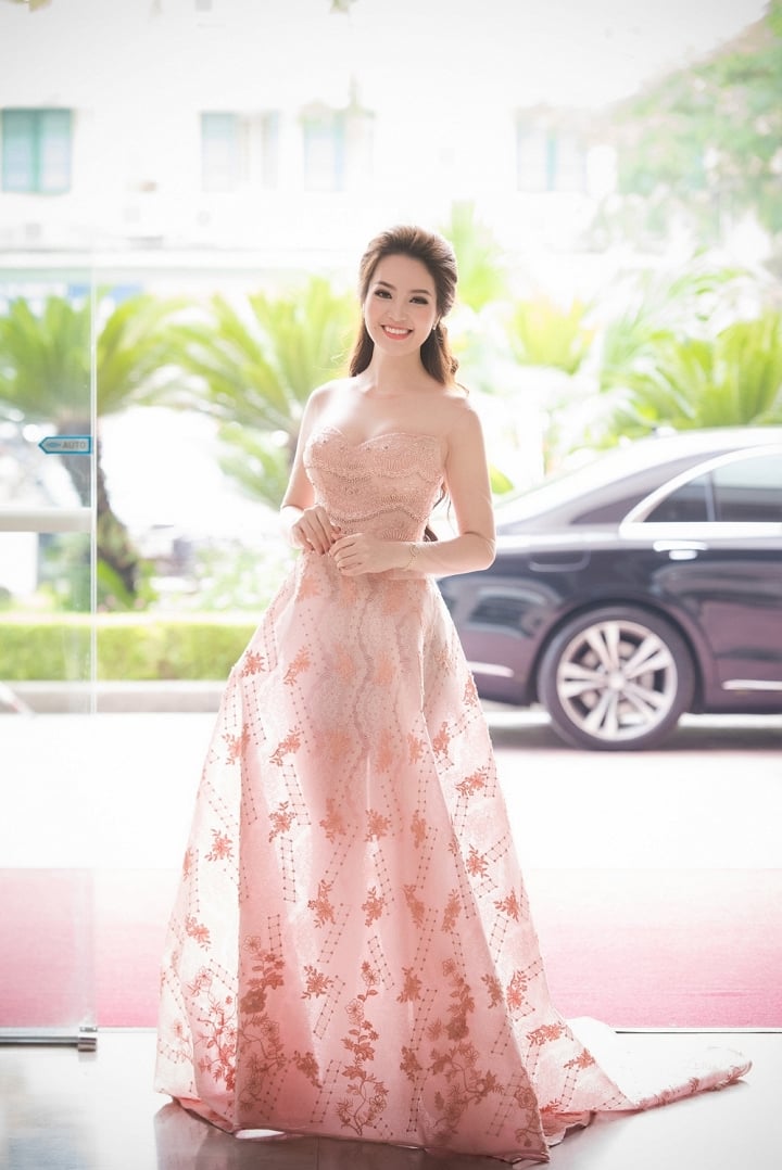 a-hau-thuy-van-sharoncuneta.com 2