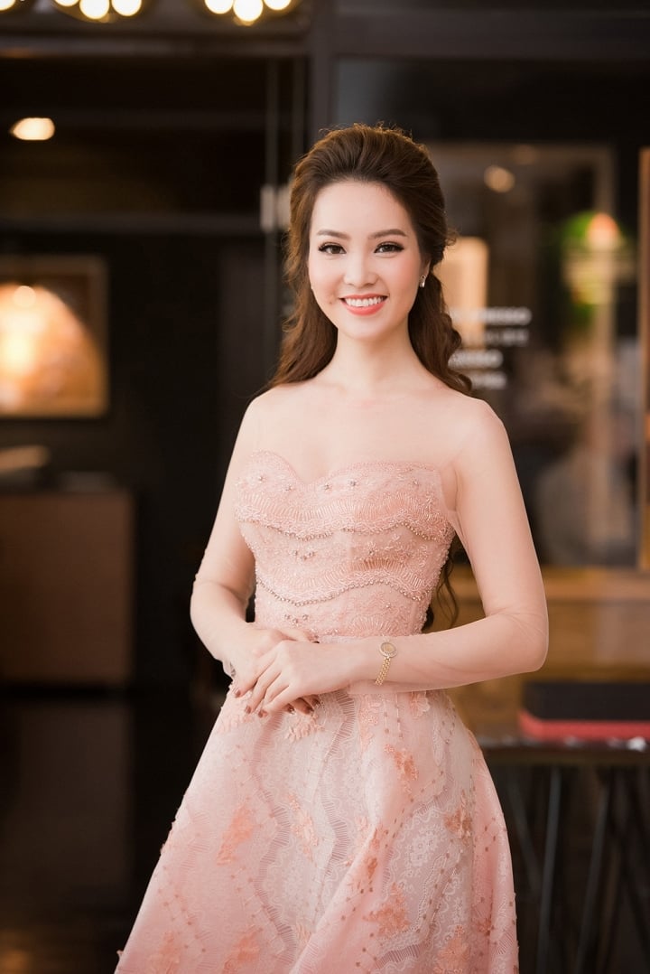 a-hau-thuy-van-sharoncuneta.com 3
