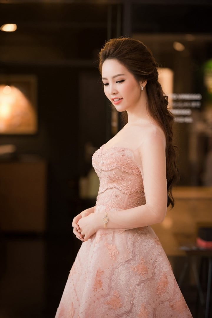 a-hau-thuy-van-sharoncuneta.com 5