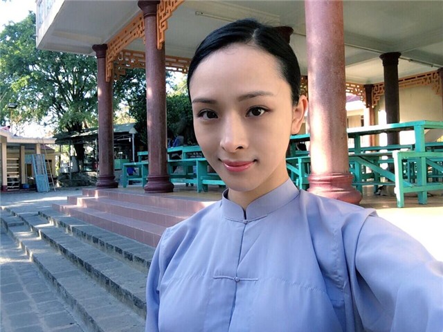 nhan-sac-doi-thuong-cua-phuong-nga-10
