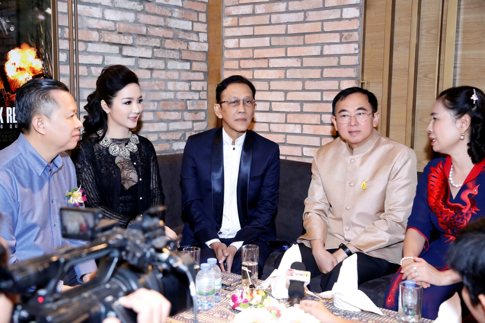 giang-my-sharoncuneta.com 4a