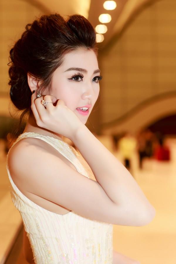 phu-kien-sharoncuneta.com 1