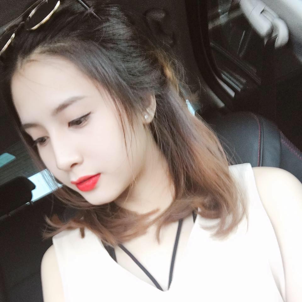 angela-phuong-trinh 5
