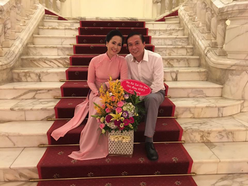 NSND-Lan-Huong-song-chung