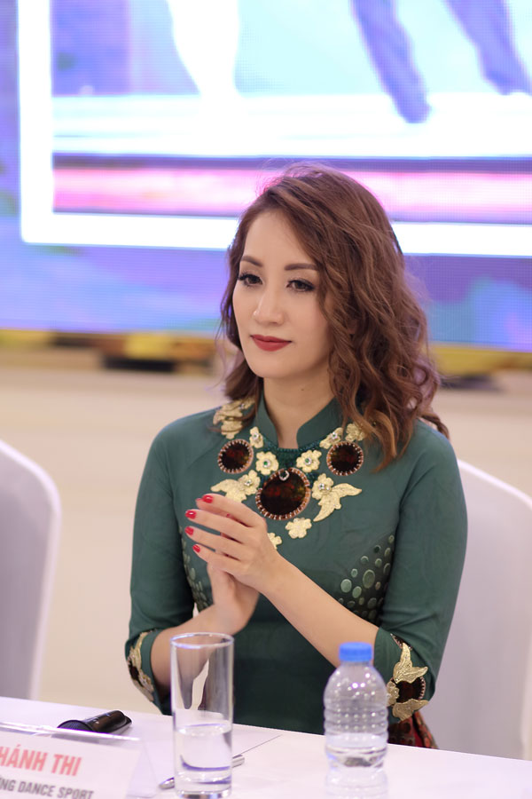 khanh-thi-1
