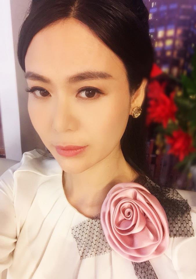 hoa-hau-thu-thuy 2