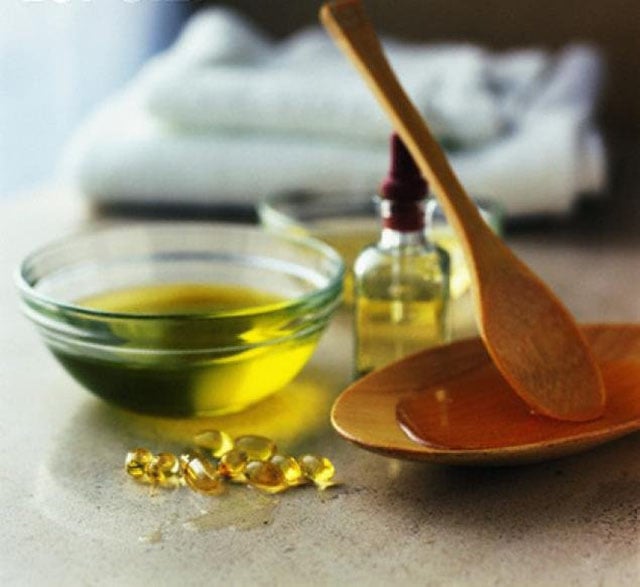 cham-soc-toc-voi-vitamin-e-tinh-dau-buoi-1