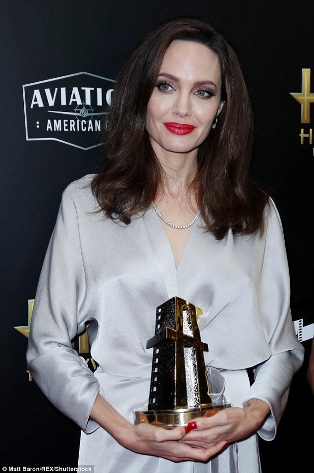 Angelina Jolie 5