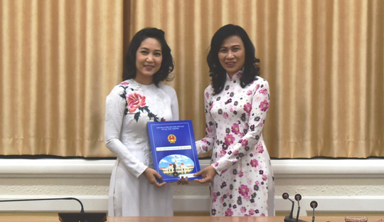 ca-si-thanh-thuy-lam-pho-