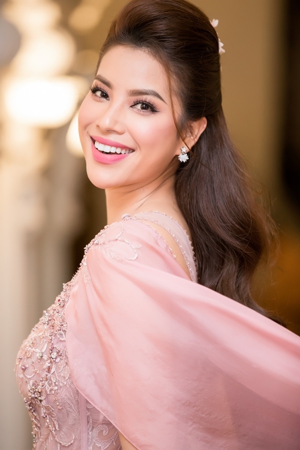 pham-huong-1