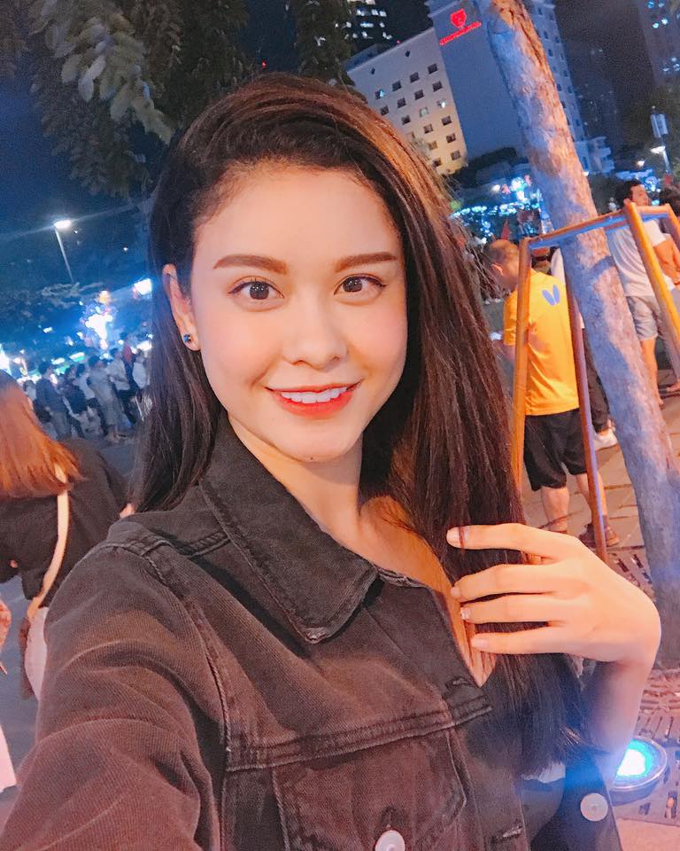 dam-vinh-hung 8