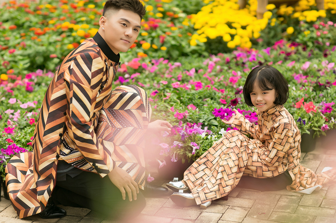 Nam vũ công cũng tiết lộ thêm, anh hạn chế chia sẻ chuyện bố mẹ ly hôn với con gái vì cô bé còn nhỏ. Chờ đến khi con đủ trưởng thành, anh sẽ trò chuyện trực tiếp để bố con hiểu nhau hơn.